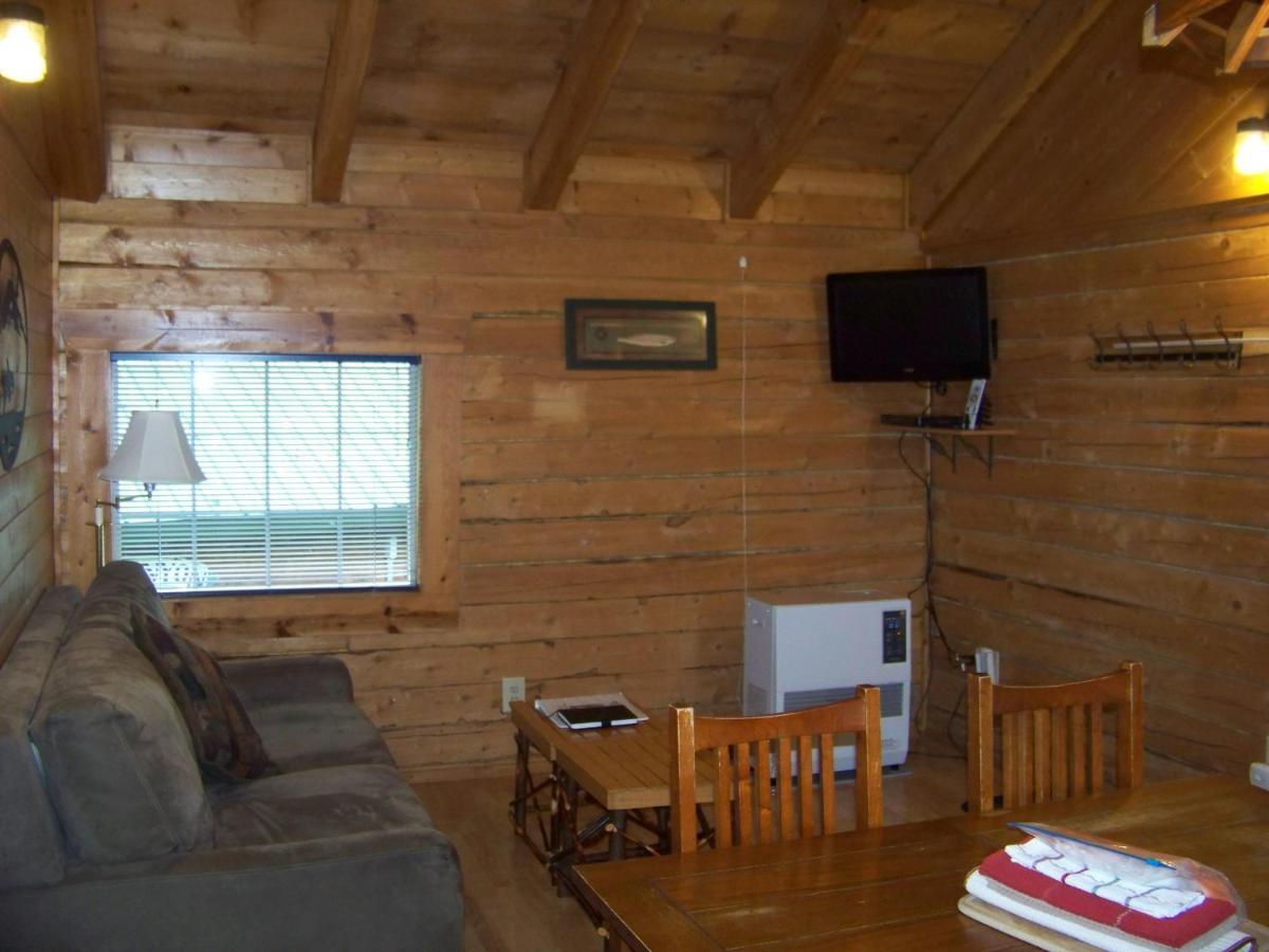 Box Canyon Cabins Seward Extérieur photo